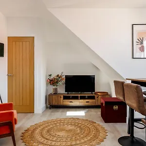  Apartment Modern 1 Bed Seaside